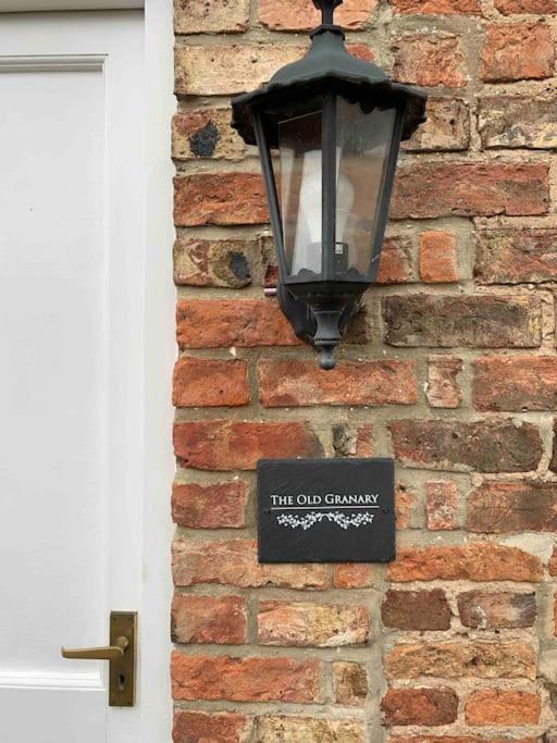 Villa The Old Granary At Red House Farm Ripon Exterior foto